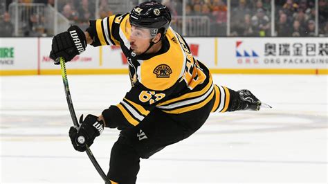 Brad marchand cap hit, salary, contracts, contract history, earnings, aav, free agent status. Brad Marchand Snaps 12-Game Streak Without Goal During ...