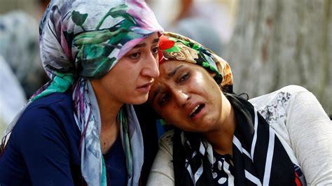 Turchia Strage A Matrimonio Curdo 51 Morti LaPresse