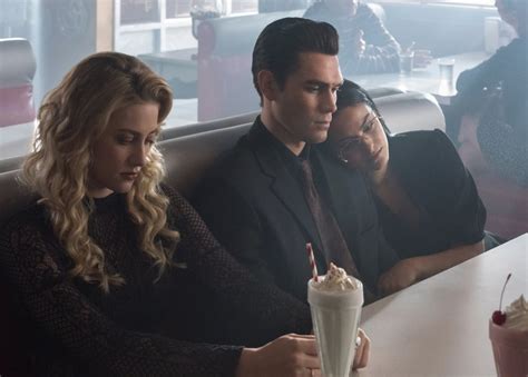 Requiem for a welterweight, riverdale s3e13 hd, watch. Riverdale Season 3 Flashback Episode Pictures | POPSUGAR ...