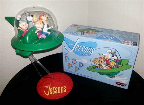 Vehicles Playsets And Vehicles Polar Lights The Jetsons Spaceship Model Kit