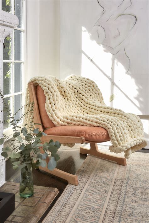 The Yaasa Weighted Blanket in 2020 | Blanket, Weighted blanket, Room inspo