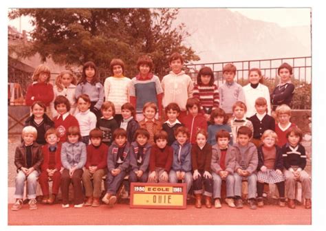 Photo De Classe Ecole Primaire De 1980 Ecole Primaire Quie Copains