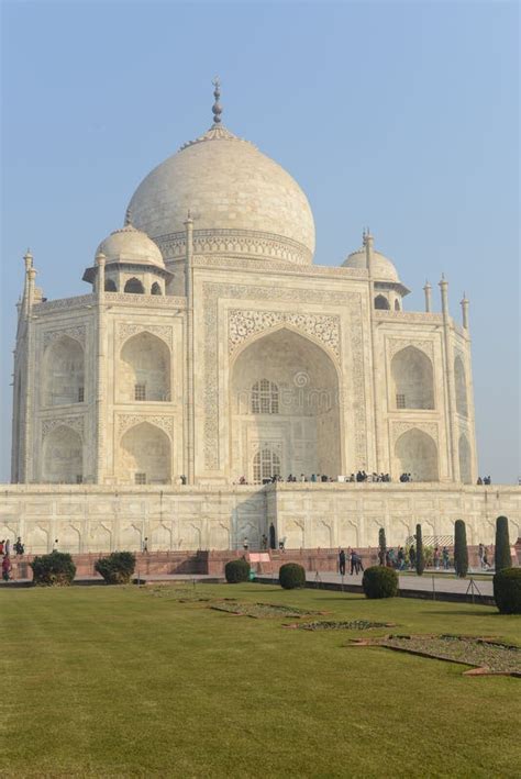 Taj Mahal In Agra India Editorial Photography Image Of Monument 29822532