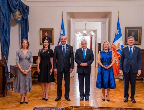 Presidente Abinader Y Primera Dama Son Recibidos Con Honores En El