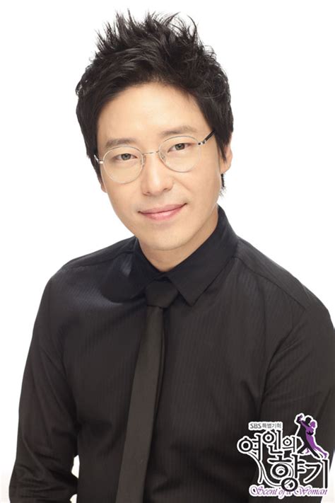 He is commonly referred to as carlitos, el zorzal (the song thrush), the king of tango, el carlos gardel (born charles romuald gardes; dianamutiara: Uhm Ki-Joon