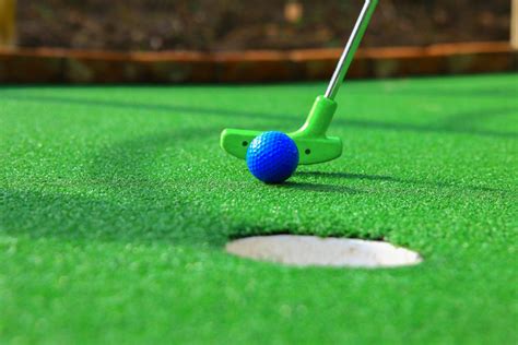 Improve Your Game With Synthetic Mini Golf Grass Green Turf