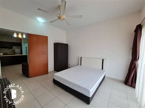 Rm2200 per month land size: Suria Jelatek Condo, 3 mins walk to LRT Jelatek, Gym Pool ...