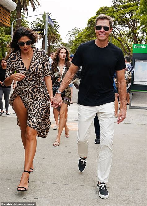 pia miller suffers a wardrobe malfunction after lunch date with patrick whitesell daily mail