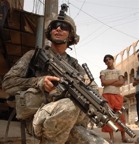 Fichiersoldier M249 Iraq — Wikipédia
