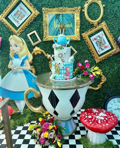 Alice Wonderland Cake Alice In Wonderland Mushroom Wonderland Party