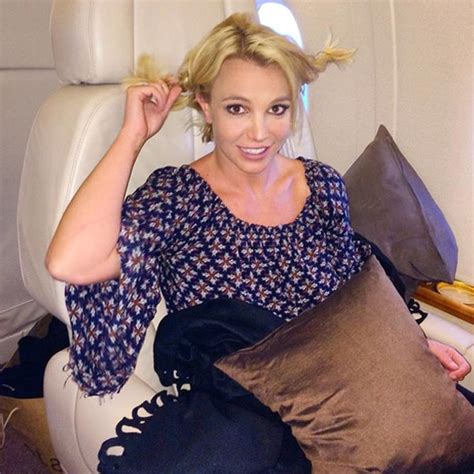Britney Spears Shares An Intimate Photo From Private Plane—but Its Not What You Think E