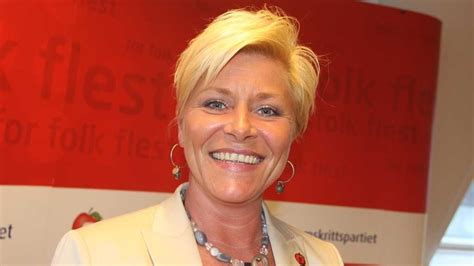 Laying a strategy this is the first time the national board of frp has had an ordinary, physical meeting since the party left the government in january, and jensen gave up her job as finance minister. Siv Jensen, Frp | - Hyggelig at jeg er savnet