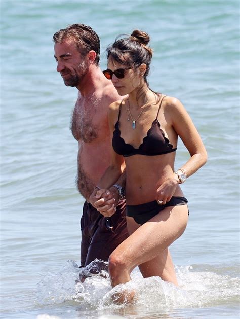 Jordana Brewster S Sexy And Fit Body On The Veach In Santa Monica Photos The Fappening