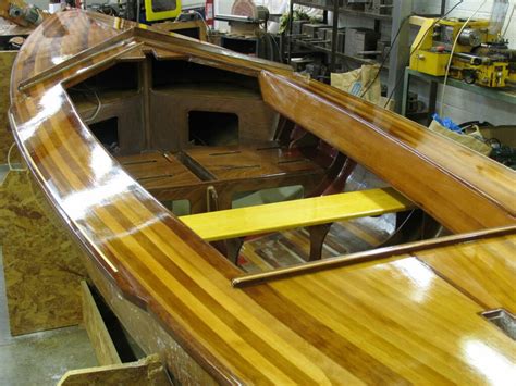 Racing Keel Boat Varnished Wooden Day Boat For Sale