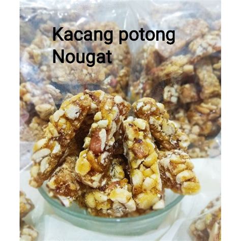 Bila tengok resepi kuah kacang mak saya ni, mungkin ada yang pelik dengan bahan yang digunakan. Kacang potong Medan premium 1/4kg / nougat kacang / snack ...
