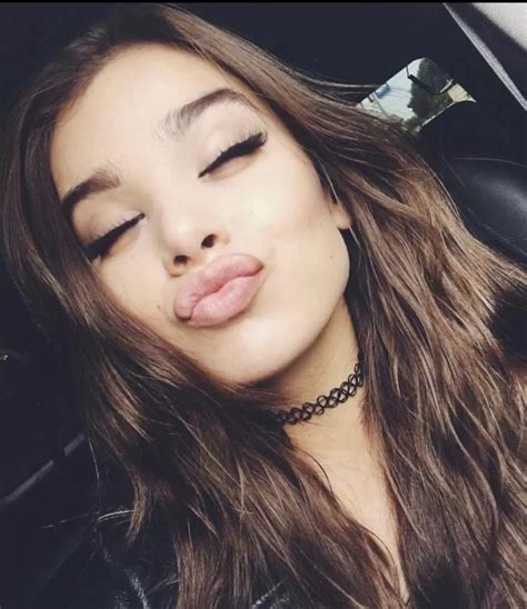 How Fast Would Hailee Steinfeld Make You Cum If She Gave You A Blowjob Nudes Jerkofftocelebs
