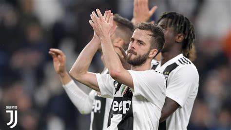 Karşılaşmaya hızlı başlayan konuk ekip, portekizli yıldızı cristiano ronaldo'nun 10. Squad list for Cagliari-Juve - Juventus