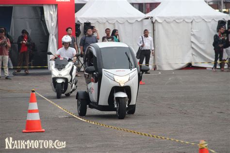 Sekian dulu sodara untuk topik kali ini tentang test drive motor listrik selis new balis roda tiga. Rasanya Jajal Motor Listrik Roda Tiga Selis New Balis