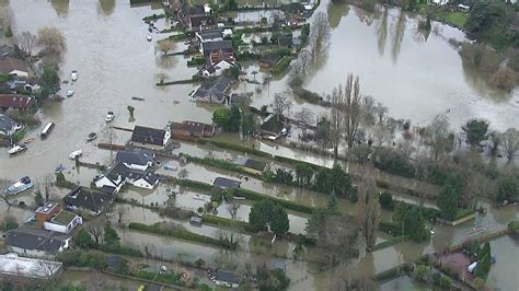 Thames Homes Flooded As River Bursts Banks Uk News Sky News