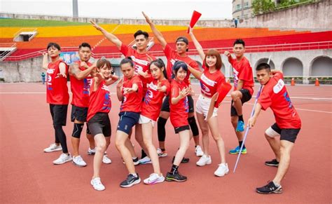 《全明星運動會》（英語：all star sports day），是三立電視和台視聯合製作及首播的體育競技實境節目，逢週日晚上八點於台視主頻播出，亦在line tv、vidol及youtube等網上平台上架。 男星游泳突腳抽筋!上岸第一句話：我的妝還好嗎？ - 自由娛樂