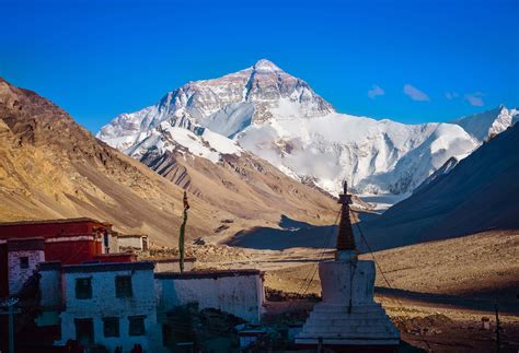 Travel To Everest From Lhasa Tibet Everest Base Camp Group Tours