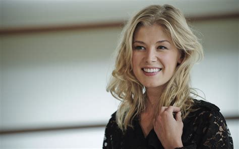 1920x1200 Rosamund Pike 1080p Resolution Hd 4k Wallpapersimages