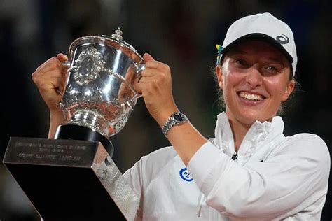 french open women s singles iga swiatek wins 35th title