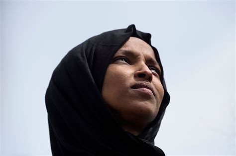 2020 Dems Defend Rep Omar From Trump Amid Controversy Over 911