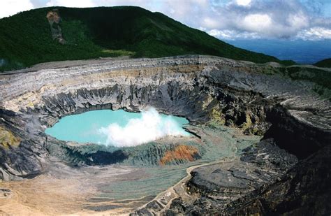 Best Time To See Poas Volcano In Costa Rica 2018 When And Where To See