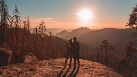 Tons of awesome couple goals wallpapers to download for free. Download wallpaper 3840x2160 couple, mountains, travel ...