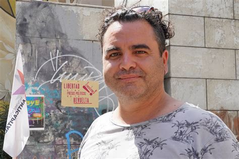 Mario desbordes fue categórico en respaldar la labor de carabineros y afirmó que la institución como tal, no ha cometido violaciones a los ddhh, por eso vivanco, de human rights watch. Camilo Parada responde a las mentiras de Desbordes ...
