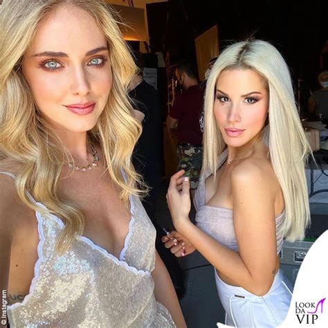 Founder @chiaraferragnibrand 🙏🏻 watch my doc @chiaraferragniunposted on prime video 🎬. Il "pezzo preferito" di Chiara Ferragni? E' quello di Baby ...