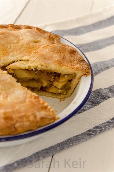 Apple Pie An Old Fashioned Pie Plate Recipe Bake Rattle N Roll