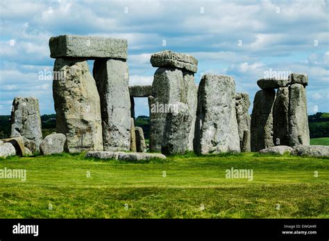 Stonehenge Salisbury Plain Wiltshire England Stock Photo Alamy