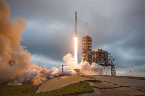 Space X Falcon Landing Designboom Elon Musk Spacex Rocket Launch Military