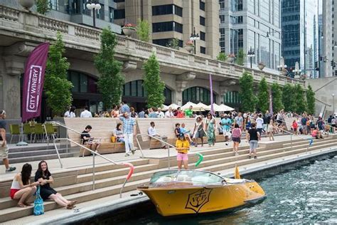 Bars in chicago, il : Chicago Riverwalk dining guide: Every bar and restaurant ...