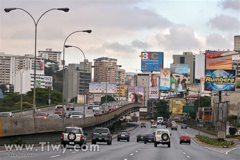 Roads Of Caracas Venezuela 15 Photos 3mb