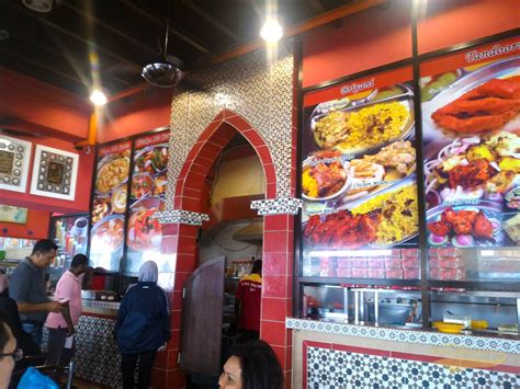 Nasi campur + 3 jenis lauk sepinggan = 620 kalori. Tempat Makan Yang Best Di Penang Yang Wajib Di Singgah ...