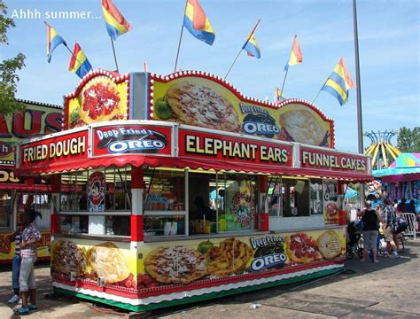 For a fun dessert option everyone will enjoy, book elephant ear express for your next event. Elephant ears....? Does anyone know what those are ...