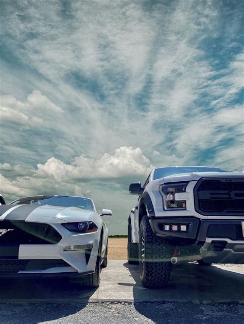 Ford Mustang And Ford F150 Raptor Audio De Automóviles Coches