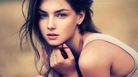 Hot Girls Wallpapers For Android Apk Download