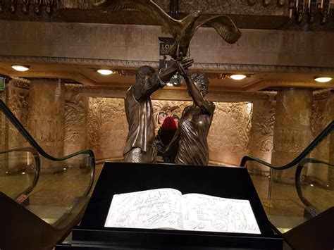 The statue of princess diana and dodi al fayed is to be removed from harrods, the department store has confirmed. Princess Diana and Dodi Al Fayed Harrods statue SWAMPED ...