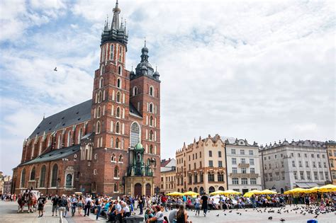 10 Day Poland Itinerary Gdansk Warsaw And Krakow Earth Trekkers