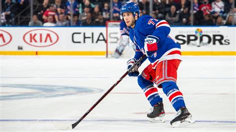 Deangelo was selected by the tampa bay lightning in the first round, 19th overall, of the 2014 nhl entry draft. Tony DeAngelo joint la formation de Magalie Martin - Le ...