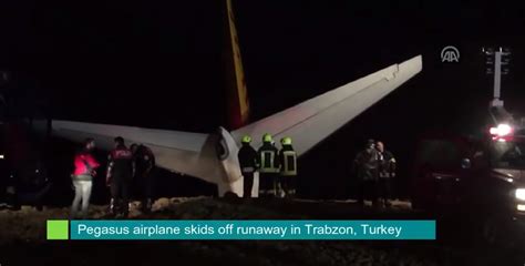 VidÉo Turquie Un Avion Sort De La Piste à Latterrissage Et Manque