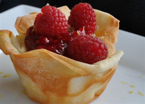Now with only 223 calories per slice, this centerpiece is a nutritional masterpiece. Raspberries with Lemon Cream in Phyllo Cups | Phyllo cups ...
