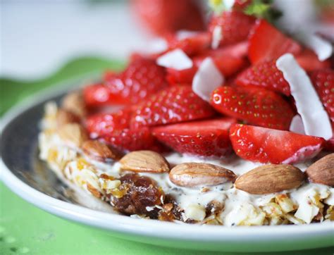Schneller Erdbeerkuchen ohne Backen