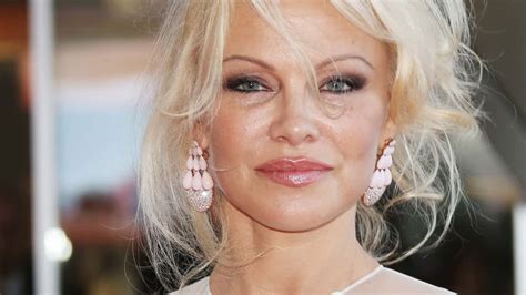 Pamela Andersons Nakna Avslöjande Från ”playboy” Huset