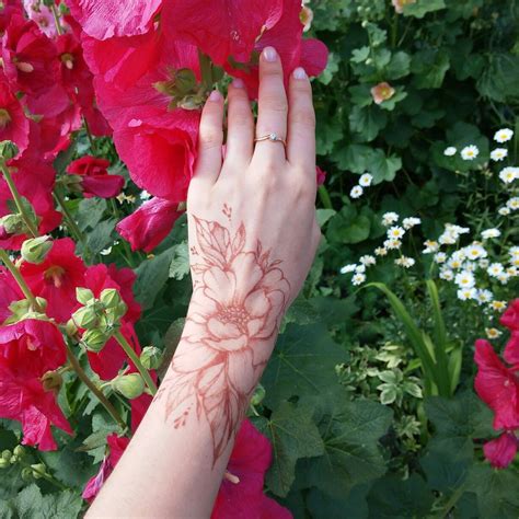 Pin By Katrin Kosacheva On мехендиручки Henna Tattoo Designs Henna Tattoo Designs Simple