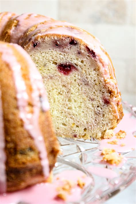 Our tenth cake of christmas needs no introduction. Cranberry Orange Christmas Poundcake - Lisa's Dinnertime Dish
